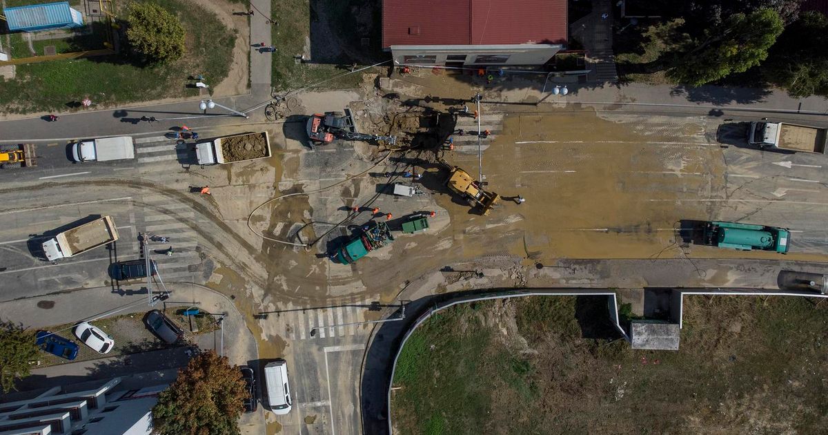 U Zagrebu Opet Puknula Vodovodna Cijev Dio Zapru A Ostao Bez Vode