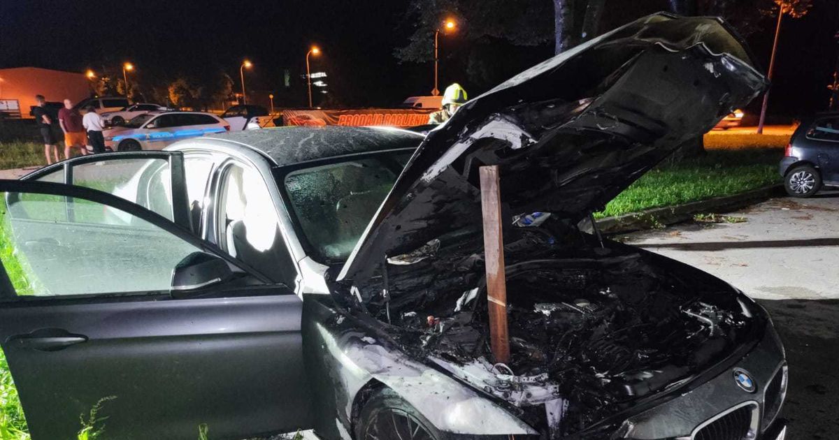 Foto Izgorio auto u Karlovcu pokraj olupine pronađeni kanistri