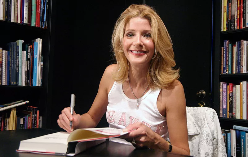 WEST HOLLYWOOD, CA - AUGUST 5:  Writer Candace Bushnell makes a bookstore appearance to promote her new book "Trading Up"  at Book Soup bookstore on August 05, 2003 West Hollywood, California.  (Photo by Giulio Marcocchi/Getty Images)