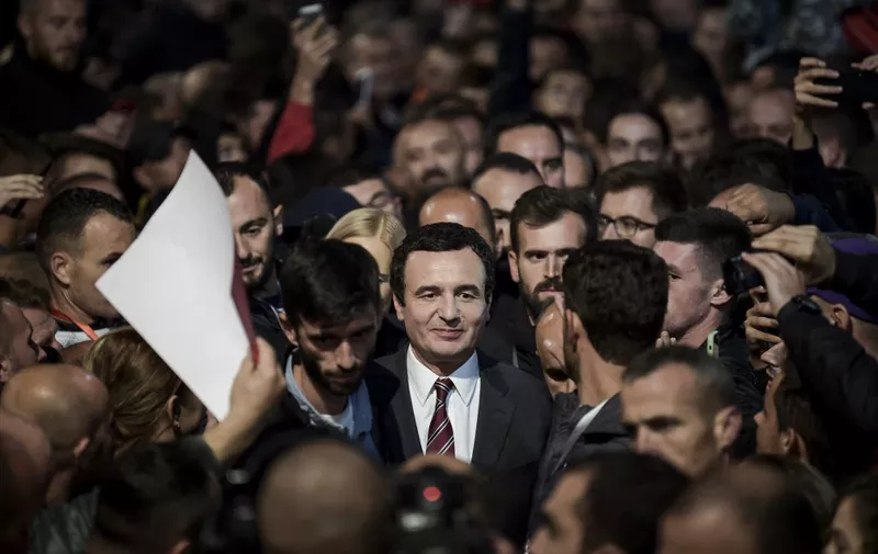Leader of the Vetevendosje party and parliamentary elections candidate for Prime Minister Albin Kurti (C) arrives for a rally in Pristina on October 4, 2019. - The former guerilla commanders who have dominated Kosovo since its independence will fight for political survival in elections on October 6, 2019, with opposition parties threatening to boot them from power. (Photo by Armend NIMANI / AFP)