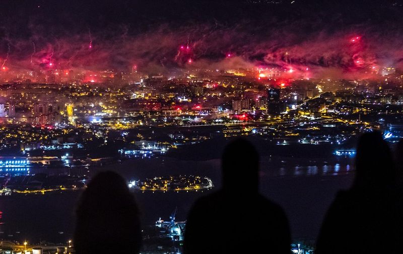28.10.2020., Kozjak, Klis - Torcida je za svoj 70. rodendan napravila veliku bakljadu iznad grada tocno u ponoc.
Photo: Miroslav Lelas/PIXSELL