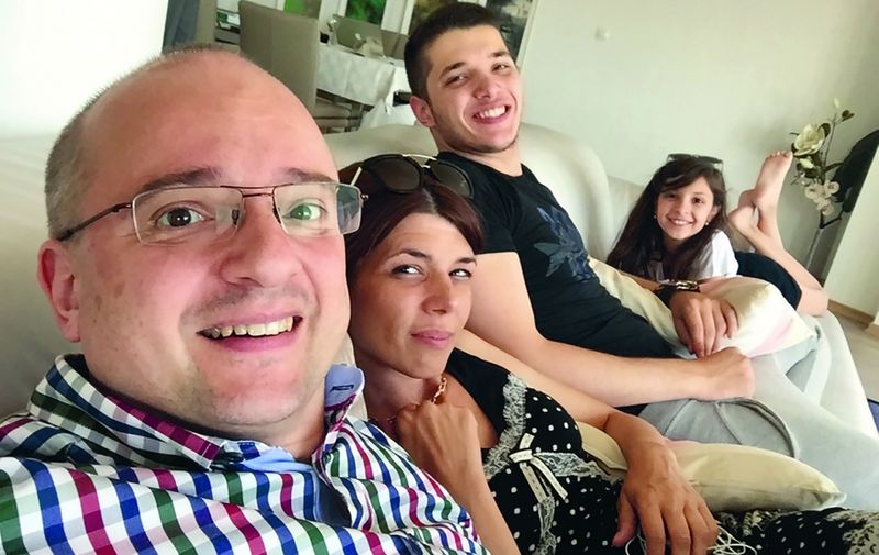 Igor Rudan s obitelji
