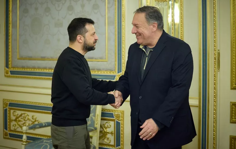 KYIV, UKRAINE - APRIL 04: (----EDITORIAL USE ONLY – MANDATORY CREDIT - 'UKRAINIAN PRESIDENCY / HANDOUT' - NO MARKETING NO ADVERTISING CAMPAIGNS - DISTRIBUTED AS A SERVICE TO CLIENTS----) Ukrainian President Volodymyr Zelenskyy (L) meets Former U.S. Secretary of State Mike Pompeo (R) in Kyiv, Ukraine on April 4, 2023. Ukrainian Presidency / Handout / Anadolu Agency (Photo by Ukrainian Presidency / Handout / ANADOLU AGENCY / Anadolu via AFP)