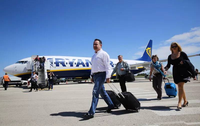 17.04.2013., Zadar - 54. baza niskobudzetnog avioprijevoznika Ryanair. 
Photo: Filip Brala/PIXSELL