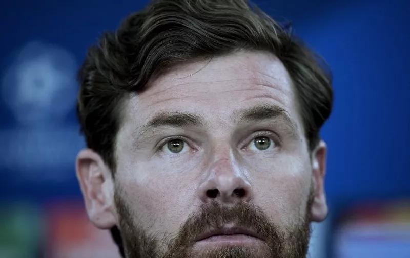 Zenit's head coach Andre Villas Boas looks-on during a press conference at Luz stadium in Lisbon on February 15, 2016, on the eve of the UEFA Champions League round of 16 football match SL Benfica vs FC Zenith. / AFP PHOTO / PATRICIA DE MELO MOREIRA