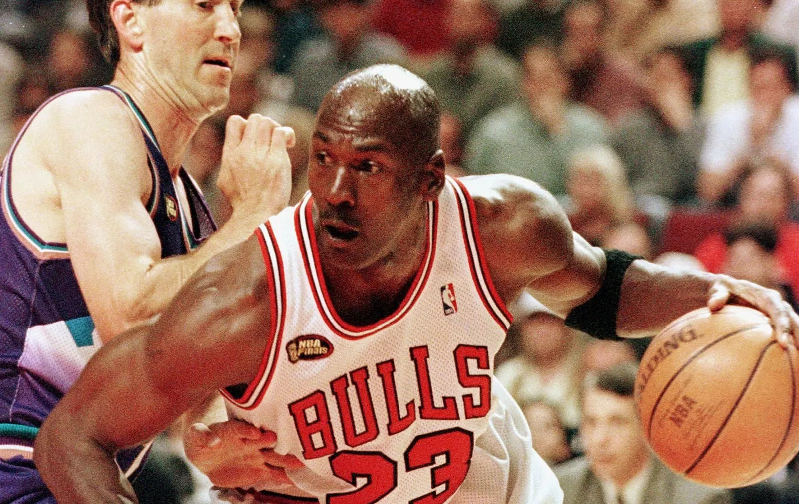 Jordanov dres oborio NBA rekord, postao je najskuplji koji je prodan na dražbi