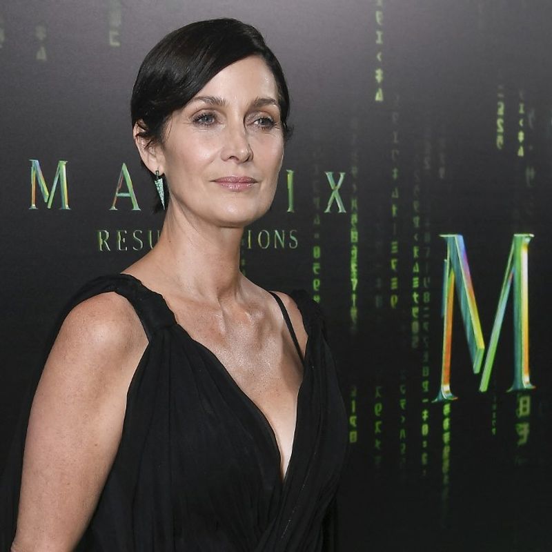 SAN FRANCISCO, CALIFORNIA - DECEMBER 18: Actress Carrie-Anne Moss attends "The Matrix Resurrections" Red Carpet U.S. Premiere Screening at The Castro Theatre on December 18, 2021 in San Francisco, California.   Steve Jennings/Getty Images/AFP (Photo by Steve Jennings / GETTY IMAGES NORTH AMERICA / Getty Images via AFP)