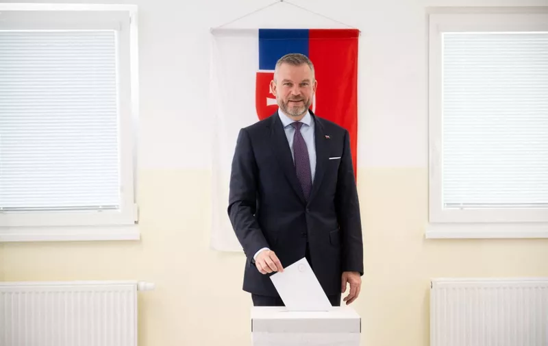 Slovakia's National Council speaker and presidential candidate Peter Pellegrini casts his ballot during the second round of the Slovak presidential elections, on April 6, 2023 at a polling station in Rovinka, Slovakia. (Photo by VLADIMIR SIMICEK / AFP)