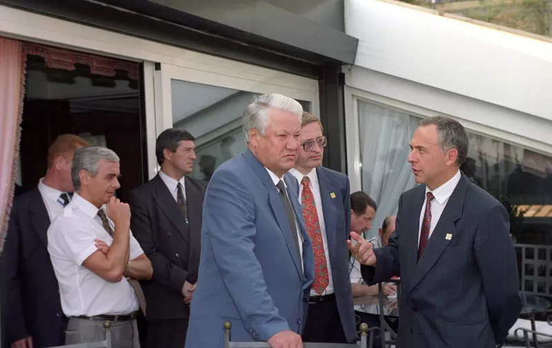 859701 08.07.1994 Russian President Boris Yeltsin (center) and Russian Foreign Minister Andrei V. Kozyrev (right) at the president's residence in Naples.,Image: 90338663, License: Rights-managed, Restrictions: Mandatory credit, Editors' note: THIS IMAGE IS PROVIDED BY RUSSIAN STATE-OWNED AGENCY SPUTNIK., Model Release: no, Credit line: Profimedia