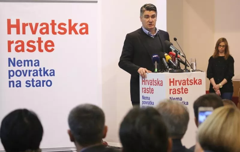 11.10.2015., Vukovar - Predsjednik SDP-a Zoran Milanovic na predizbornom skupu SDP-a. 
Photo: Marko Mrkonjic/PIXSELL