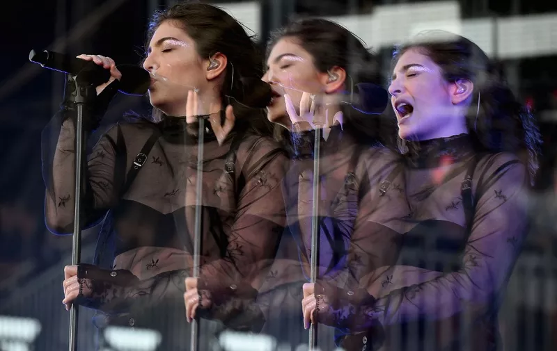 NEW YORK, NY - JUNE 02: EDITORS NOTE: Multiple exposure shot in camera. Lorde performs onstage during the 2017 Governors Ball Music Festival - Day 1 at Randall's Island on June 2, 2017 in New York City.   Theo Wargo/Getty Images/AFP (Photo by Theo Wargo / GETTY IMAGES NORTH AMERICA / Getty Images via AFP)