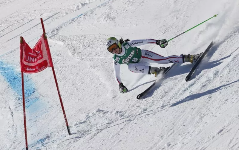 Austria's Anna Fenninger competes during the St Anton Women's downhill race held in Sankt Anton am Arlberg, Austria as part of the 2013 FIS Ski World Cup on January 12, 2013. AFP PHOTO / ALEXANDER KLEIN / AFP / ALEXANDER KLEIN