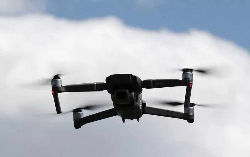 BETHPAGE, NEW YORK - MAY 07: A drone flies in the skies over Bethpage State Park on May 7, 2020 in Bethpage, New York.   Bruce Bennett/Getty Images/AFP (Photo by BRUCE BENNETT / GETTY IMAGES NORTH AMERICA / Getty Images via AFP)
