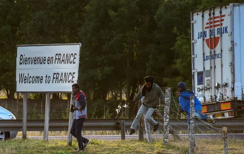Migranti u Calaisu