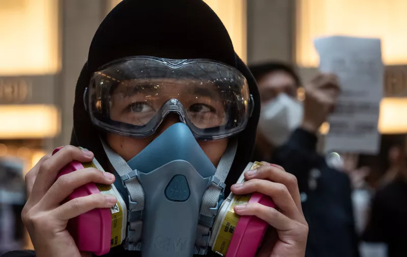 A protester with a gas mask during the protest.
Coronavirus Outbreak, Hong Kong, China - 04 Feb 2020
Dozens of demonstrators protested at the Landmark shopping mall in central Hong Kong, demanding for the government to close all the borders in Hong Kong connecting with mainland China in order to control the deadly corona virus from spreading into Hong Kong., Image: 496437353, License: Rights-managed, Restrictions: , Model Release: no, Credit line: Miguel Candela/SOPA Images / Shutterstock Editorial / Profimedia