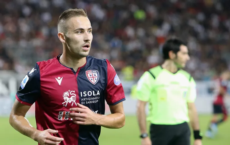 CAGLIARI, ITALY - SEPTEMBER 01:  Marko Rog of Cagliari in actionduring the Serie A match between Cagliari Calcio and FC Internazionale at Sardegna Arena on September 1, 2019 in Cagliari, Italy.  (Photo by Enrico Locci/Getty Images)