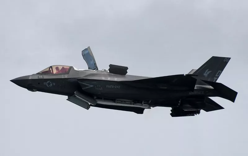 A US Marine Corps F-35B Lightning II, a short takeoff and vertical landing (STOVL) version of the Joint Strike Fighter aircraft, flies past during a preview of the Singapore Airshow in Singapore on February 13, 2022. (Photo by Roslan RAHMAN / AFP)