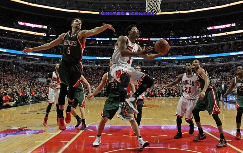 CHICAGO, IL &#8211; APRIL 18: Derrick Rose #1 of the Chicago Bulls drives to the basket past Michael Carter-Williams #5 of the Milwaukee Bucks during the first round of the 2015 NBA Playoffs at the United Center on April 18, 2015 in Chicago, Illinois. The Bulls defeated the Bucks 103-91. NOTE TO USER: User expressly [&hellip;]