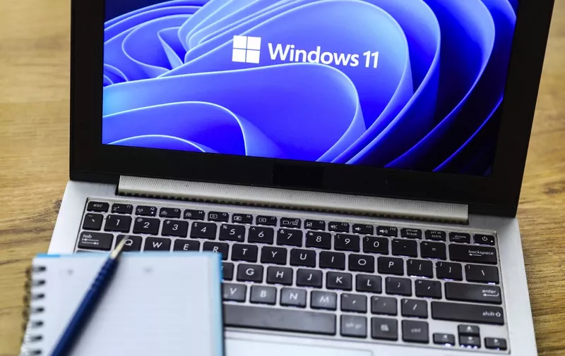 Windows 11 operating system logo is displayed on a laptop screen for illustration photo. Gliwice, Poland on January 23, 2022. (Photo by Beata Zawrzel/NurPhoto) (Photo by Beata Zawrzel / NurPhoto / NurPhoto via AFP)