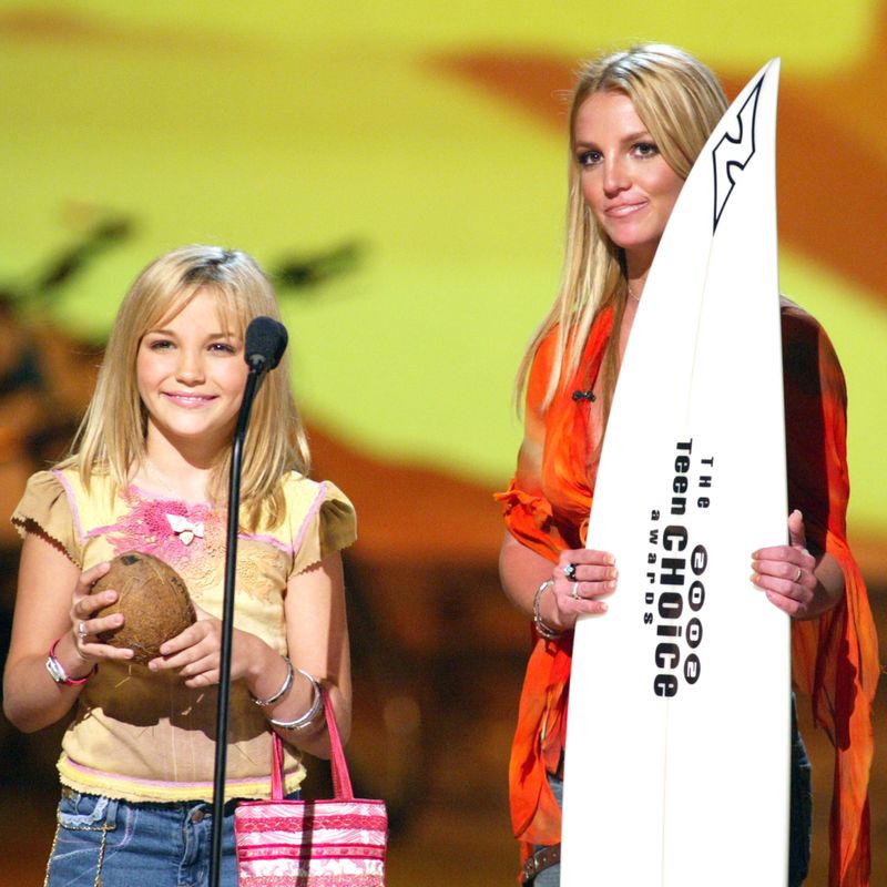 Britney Spears and her sister Jamie Lynn Spears at "The Teen Choice Awards 2002" at the Universal Amphitheatre in Los Angeles, Ca. Sunday, August 4, 2002. Photo by Kevin Winter/Getty Images/FOX.