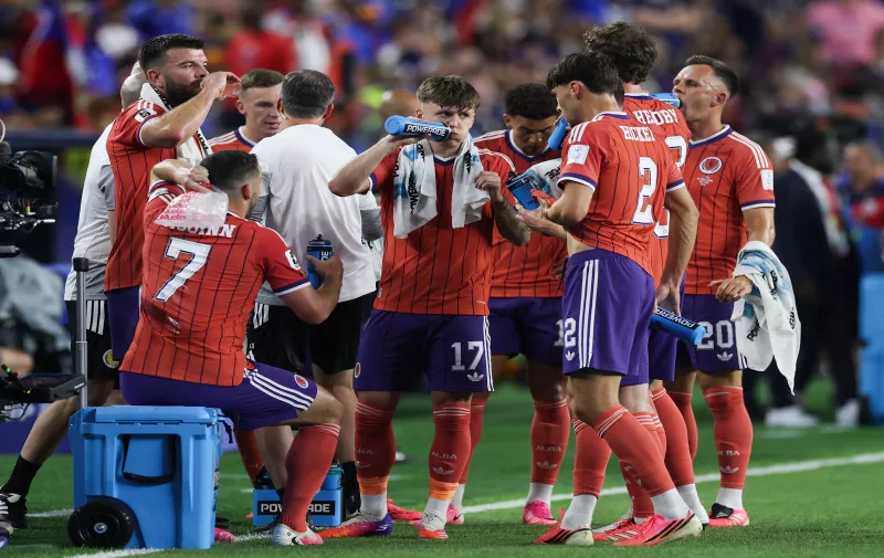 Football - 2026 FIFA World Cup, WM, Weltmeisterschaft, Fussball - Group C: Haiti vs. Scotland - Boston Stadium, Foxborough, Massachusetts - Saturday 13th June 2026 The Scotland players take a hydration break PUBLICATIONxNOTxINxUK