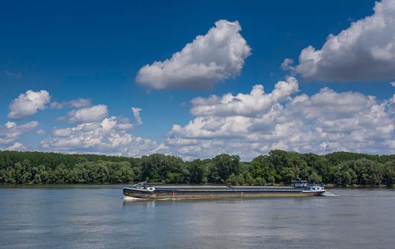 01.06.2020. Vukovar - Rijecni promet i prijevoz tereta na rijeci Dunav. Photo: Davor Javorovic/PIXSELL