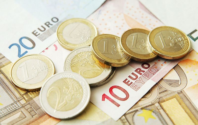 PRAGUE, CZECH REPUBLIC - DECEMBER 17:  The Euro is pictured on December 17, 2003 in Prague, Czech Republic. The dollar has fallen to a record low of $1.2391 against the euro, in a broad sell-off as low U.S. interest rates and record deficits continue to weigh on the U.S. currency. European Central Bank (ECB) sources reportedly said the bank would not intervene unless the euro rose above $1.35.  (Photo by Sean Gallup/Getty Images)