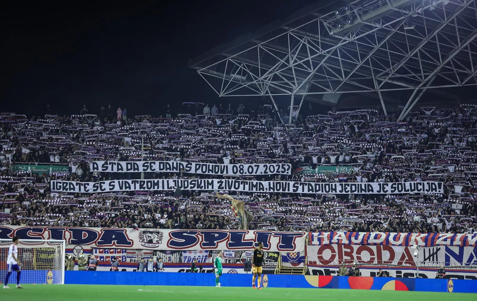 Torcida na Poljudu: 'Igrate se s vatrom i ljudskim životima'