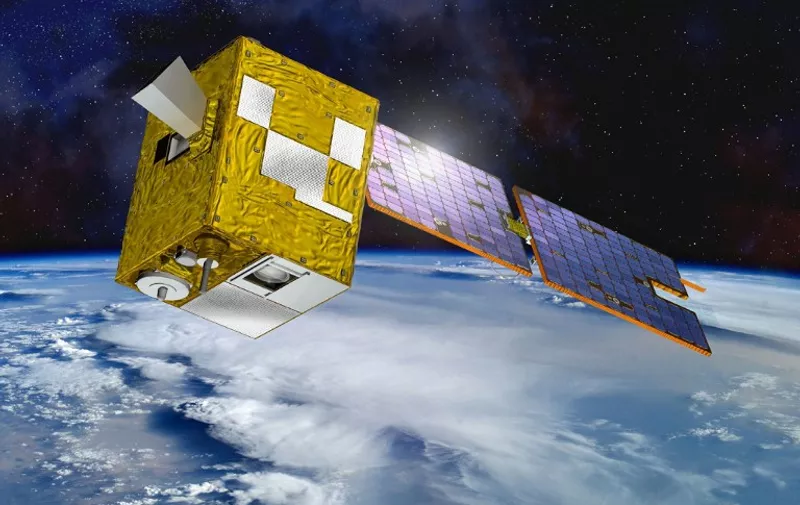 Illustration obtenue le 27 décembre 2004 du microsatellite Parasol lancé par Ariane 5G+ qui a également mis en orbite le 18 décembre 2004 les micro-satellites Essaim pour la défense nationale, le satellite d'observation militaire Hélios 2-A et le nanosatellite espagnol Nanosat. Menée par le CNES, la mission Parasol (Polarisation &amp; Anistropie des Réflectances au Sommet de l'Atmosphère) s'inscrit dans la filière du microsatellite Myriade. S'appuyant sur les développements du radiomètre imageur à grand champ Polder, Parasol mesurera les caractéristiques directionnelles de polarisation de la lumière réfléchie par les surfaces terrestres afin d'améliorer notre connaissance des propriétés radiatives et microphysiques des nuages et aérosols. AFP PHOTO / CNES / D.DUCROS