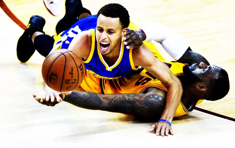XINHUA SPORTS PHOTOS OF THE YEAR 2015 TRANSMITTED ON Dec. 31, 2015. Stephen Curry (Top) of the Golden State Warriors fights for the ball with LeBron James of the Cleveland Cavaliers as they fall to the court during the 2015 NBA Finals at Quicken Loans Arena in Cleveland, Ohio, the United States on June 9, [&hellip;]