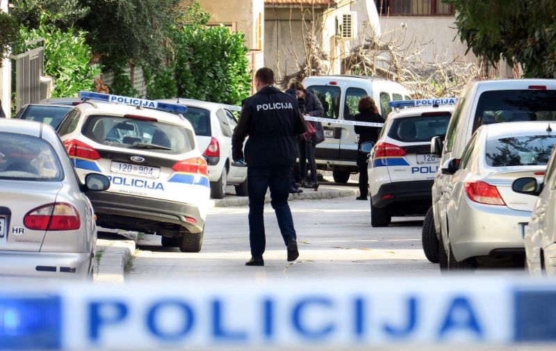 08.01.2018., Split - U Ulici Skrape nesto poslije 9 sati doslo je do pucnjave u kojoj je ozlijedjen 26-godisnjak. Policija obavlja ocevid.    
Photo: Ivo Cagalj/PIXSELL