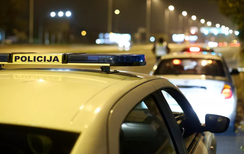 11.11.2020., Zagreb -  Policija zaustavlja i provjerava vozace povodom Martinja.rPhoto: Matija Habljak/PIXSELL