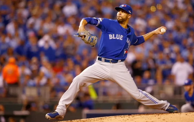 KANSAS CITY, MO - OCTOBER 23: David Price #14 of the Toronto Blue Jays pitches in the first inning against the Kansas City Royals in game six of the 2015 MLB American League Championship Series at Kauffman Stadium on October 23, 2015 in Kansas City, Missouri.   Jamie Squire/Getty Images/AFP
