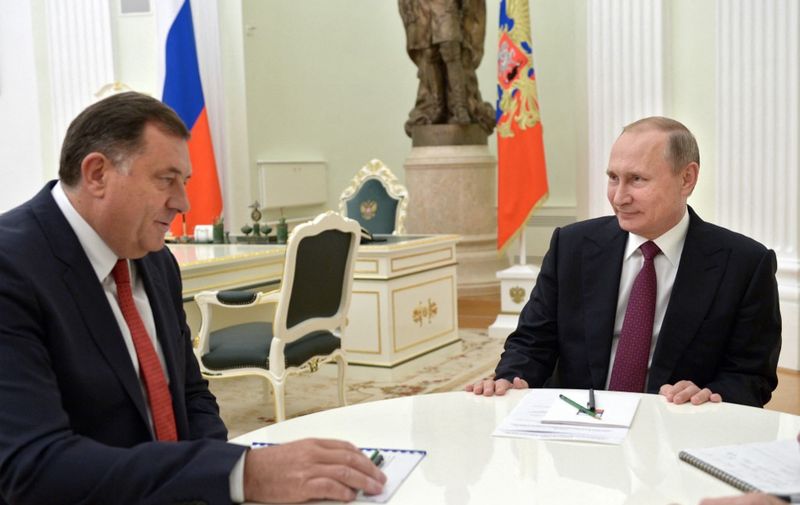 Russian President Vladimir Putin (R) meets with President of the Republika Srpska in Bosnia and Herzegovina Milorad Dodik in Moscow on September 22, 2016. (Photo by Alexey NIKOLSKY / SPUTNIK / AFP)