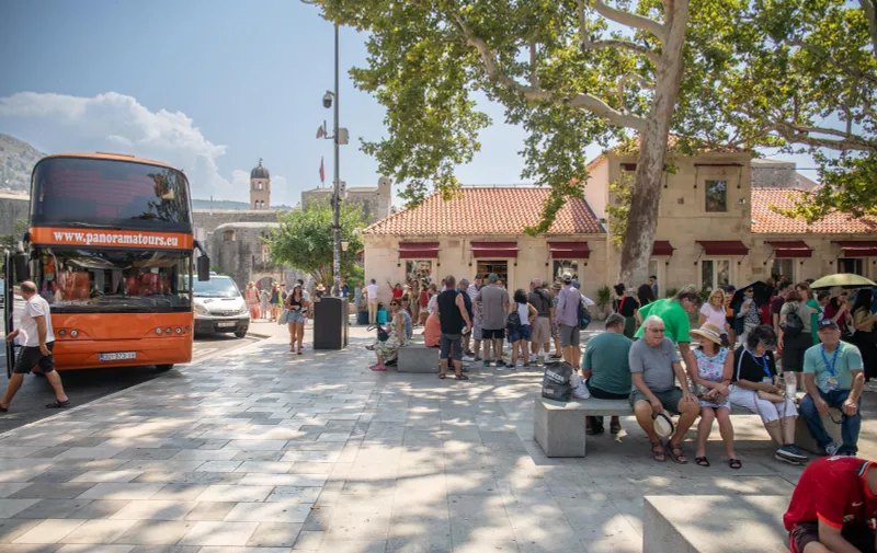 19.08.2023., Stara gradska jezgra, Dubrovnik - Turisti u gradu.   Photo: Grgo Jelavic/PIXSELL