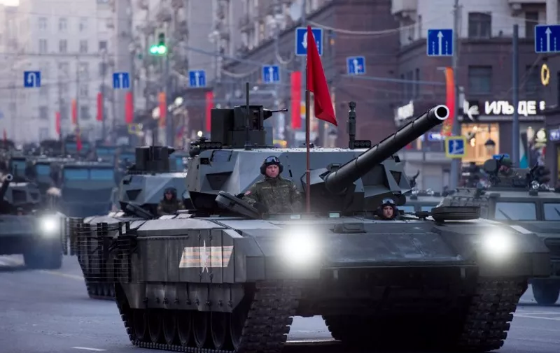 Armata T-14 na ulicama Moskve