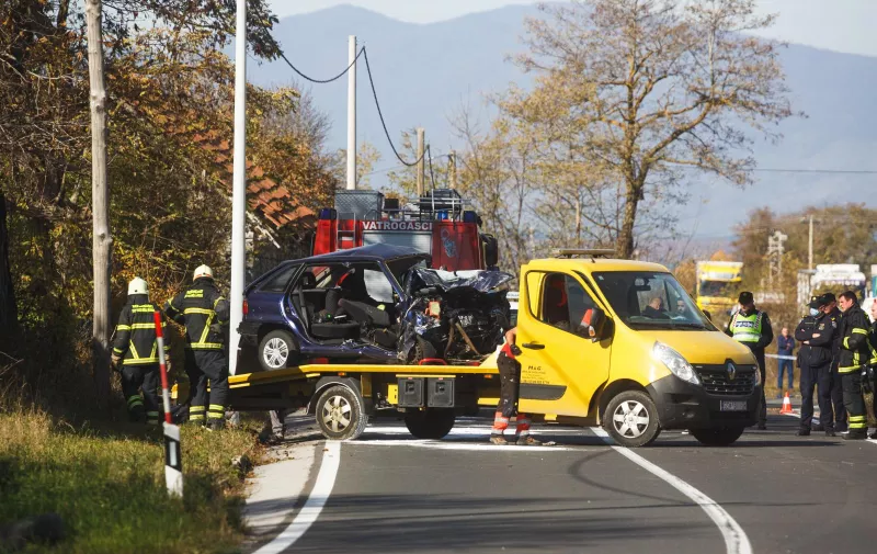 02.11.2020., Josani - Tri osobe poginule u frontalnom sudaru izmedju dva automobila. Photo: Marko Dimic/PIXSELL