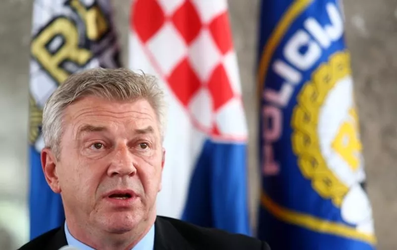 10.06.2015., Zagreb - Ministar unutarnjih poslova Ranko Ostojic predstavio je novu e-osobnu iskaznicu.
Photo: Slavko Midzor/PIXSELL