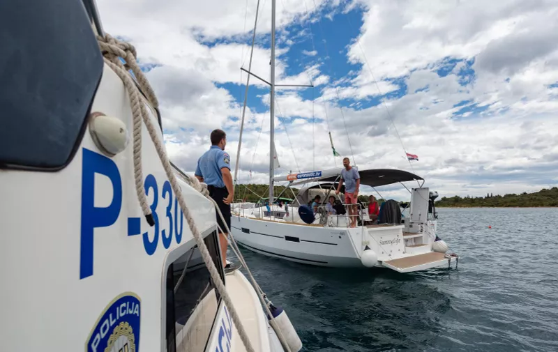 08.07.2022., Zadar - Pomorska policija odrzava red na moru i kaznjava pomorske prijestupnike. Photo: Sime Zelic/PIXSELL
