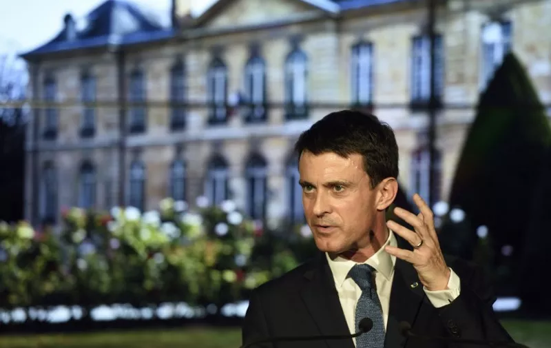 French Prime Minister Manuel Valls delivers a speech during the inauguration ceremony of the Rodin Museum in Paris after three years of renovation works on November 9, 2015.  AFP PHOTO / POOL / ERIC FEFERBERG