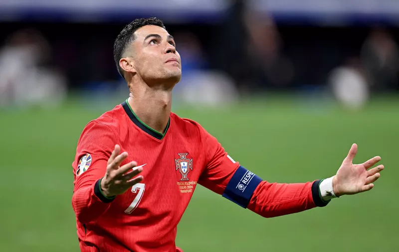 Fussball Euro 2024 Achtelfinale 01.07.2024 Portugal - Slowenien Cristiano Ronaldo Portugal *** Football Euro 2024 Round of 16 01 07 2024 Portugal Slovenia Cristiano Ronaldo Portugal