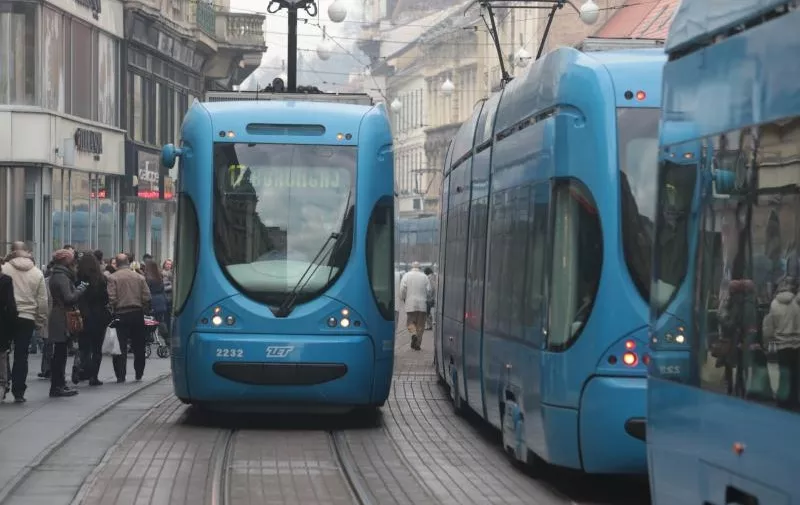 20.12.2013., Zagreb - U popodnevnim satima na Ilici stvorio se veliki zastoj tramvaja. Promet u oba smijera tece vrlo otezano. 
Photo:/