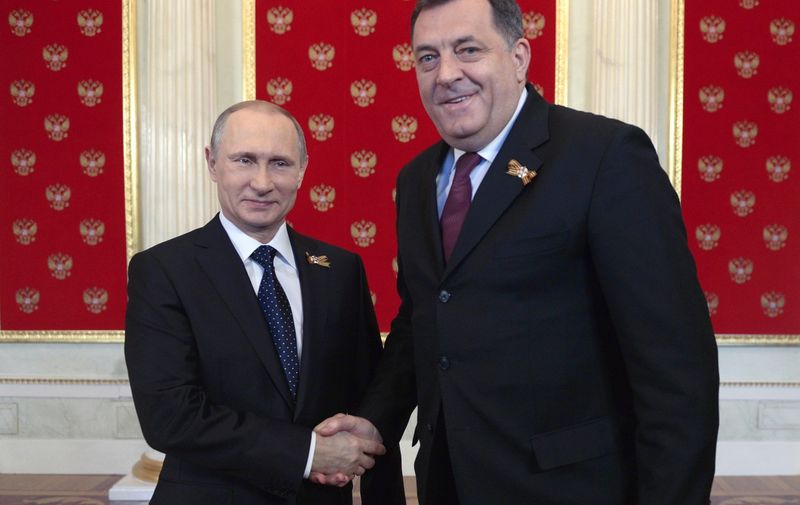 2621560 05/09/2015 May 9, 2015. Russian President Vladimir Putin (left) welcomes President of Republika Srpska Milorad Dodik during his meeting with foreign delegation heads and honorary guests in the Kremlin.,Image: 243590965, License: Rights-managed, Restrictions: , Model Release: no, Credit line: Profimedia