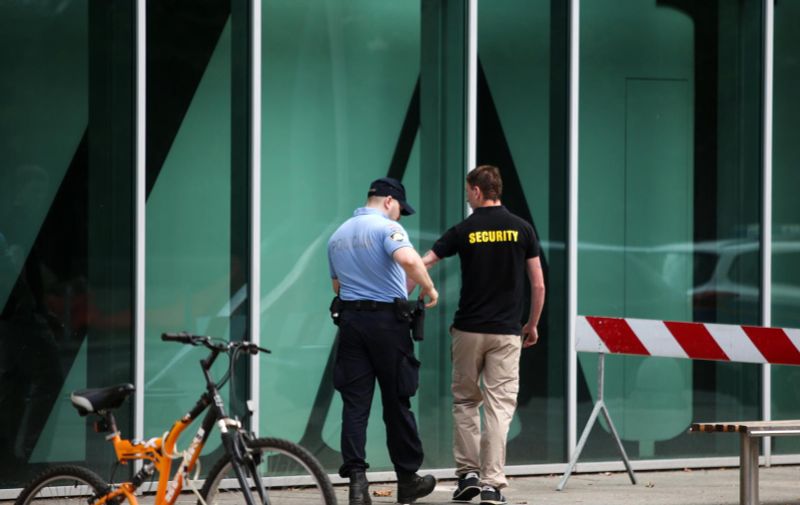 05.07.2022., Zagreb - Policija uhitila covjeka koji je danas dojavio da je bomba u Avenue Mallu. Photo: Fran Rubil/PIXSELL
