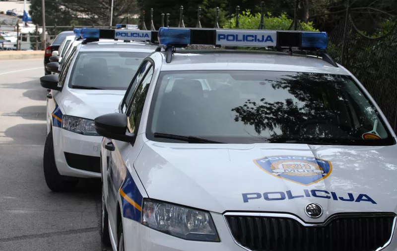 09.04.2014., Opatija - Policijska vozila marke Skoda Octavia parkirana pored opatijskog parka.rPhoto: Goran Kovacic/PIXSELL