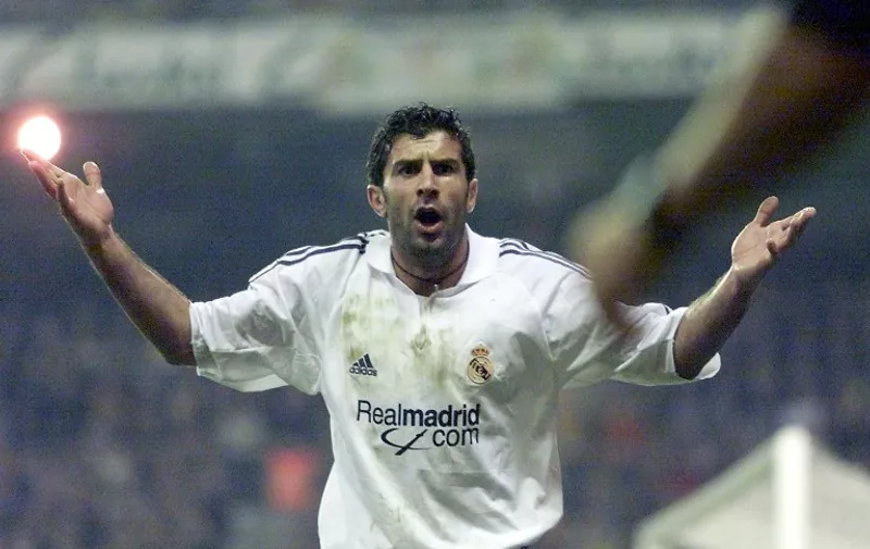 Portuguese Luis Figo of Real Madrid, gestures during the derby match between Real Madrid and FC Barcelona the 04 november 2001 in Santiago Bernabeu stadium in Madrid. AFP PHOTO CHRISTOPHE SIMON