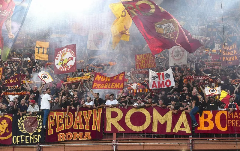 Mg Genova 17/10/2022 - campionato di calcio serie A / Sampdoria-Roma / foto Matteo Gribaudi/Image nella foto: tifosi Roma PUBLICATIONxNOTxINxITA