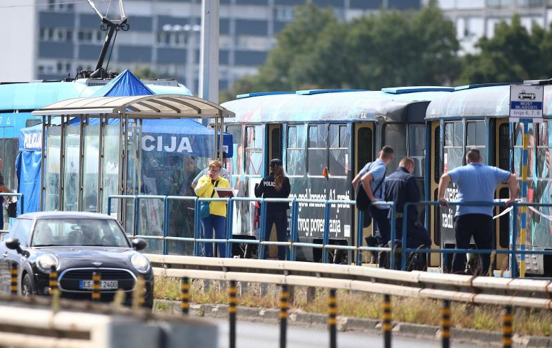 18.09.2021., Zagreb - U ZET-ovom tramvaju na mostu Mladosti pronadjeno bezivotno tijelo muskarca, ocevid u tijeku.

Photo: Matija Habljak/PIXSELL