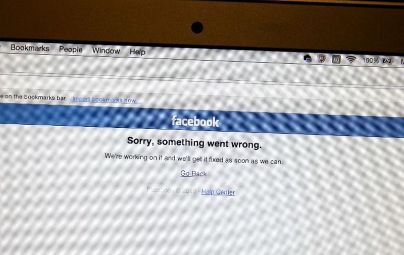 NEWARK, NJ - SEPTEMBER 28: In this photo illustration, an error message appears on the Facebook home page on a laptop computer screen on September 28, 2015 in Newark, New Jersey. For the second time in a week Facebook has experienced and outage. The first outage lasted 10 minutes (Photo illustration by Justin Sullivan/Getty Images/AFP