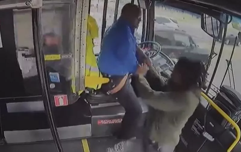 Napad u autobusu